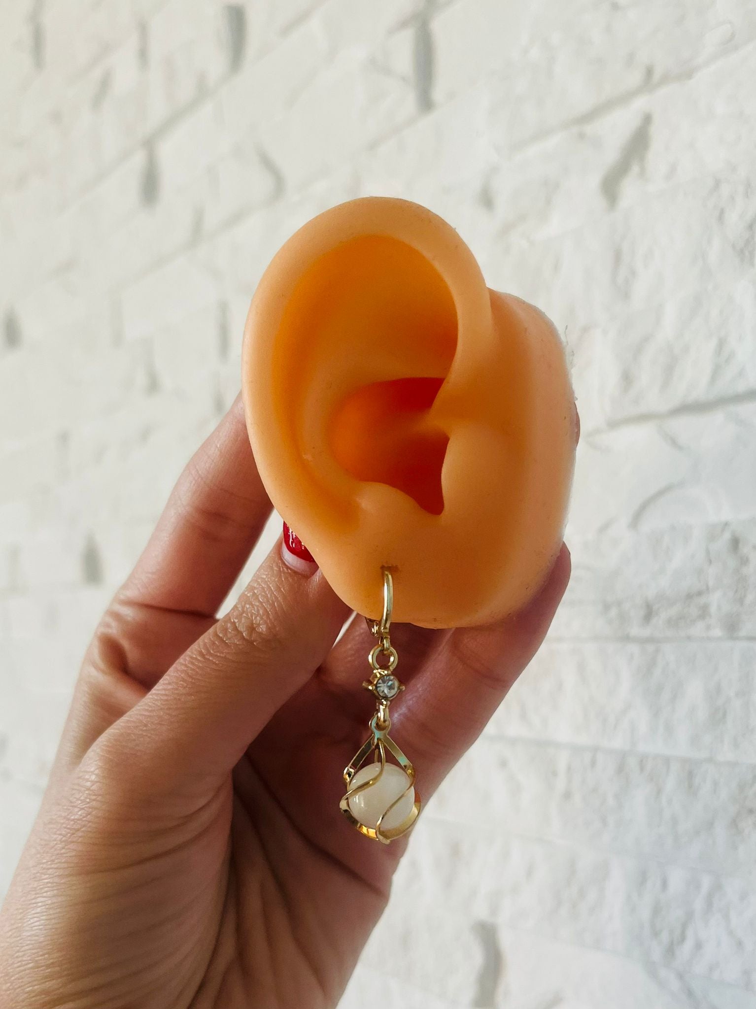 Cudne Kolczyki Wiszące z Kryształkami w Kolorze Złotym