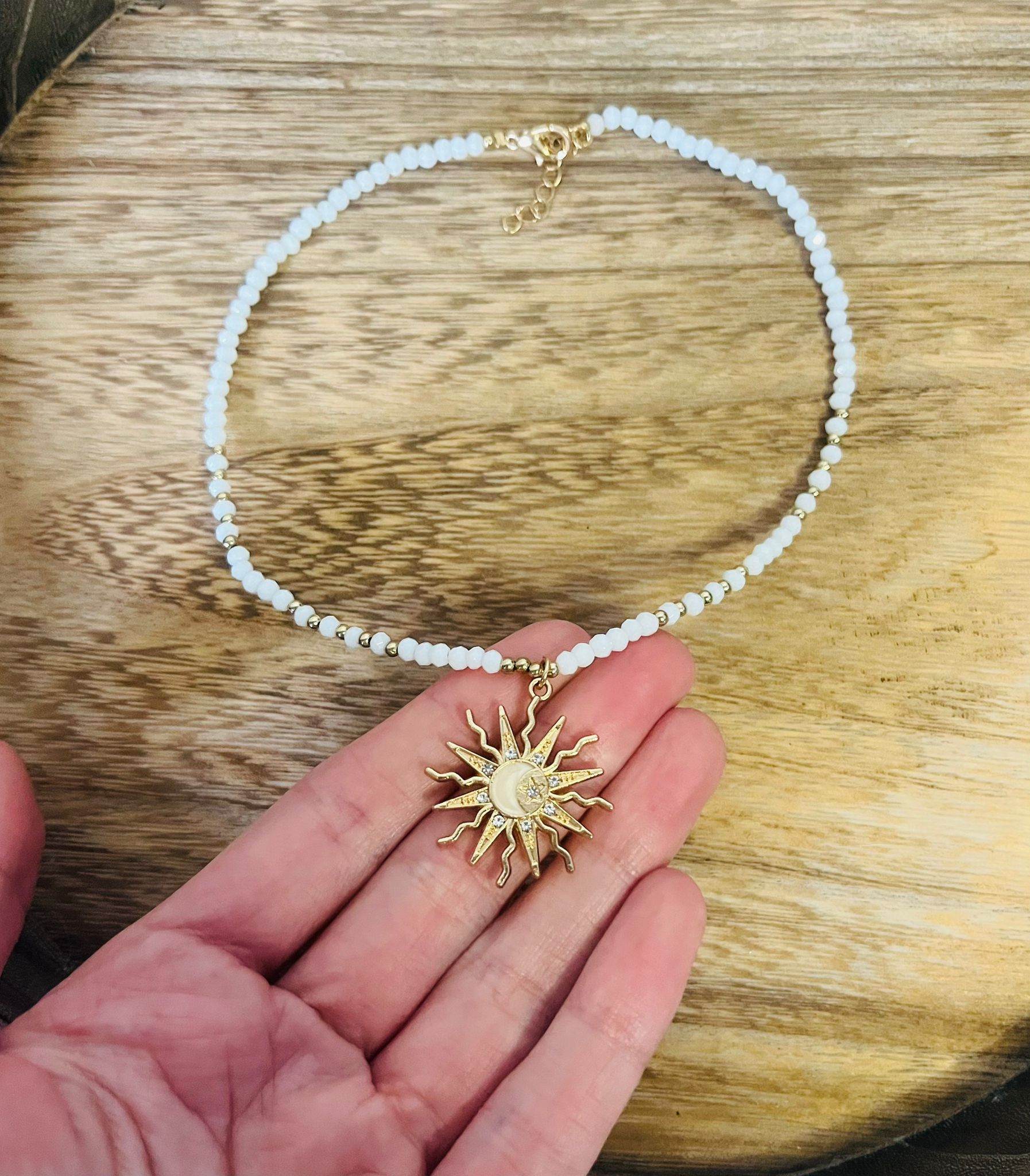 Naszyjnik z Szklanymi Koralikami dla Kobiet